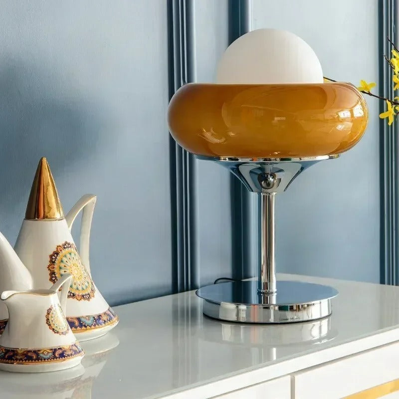 Solina - Lampe à poser avec abat-jour de verre