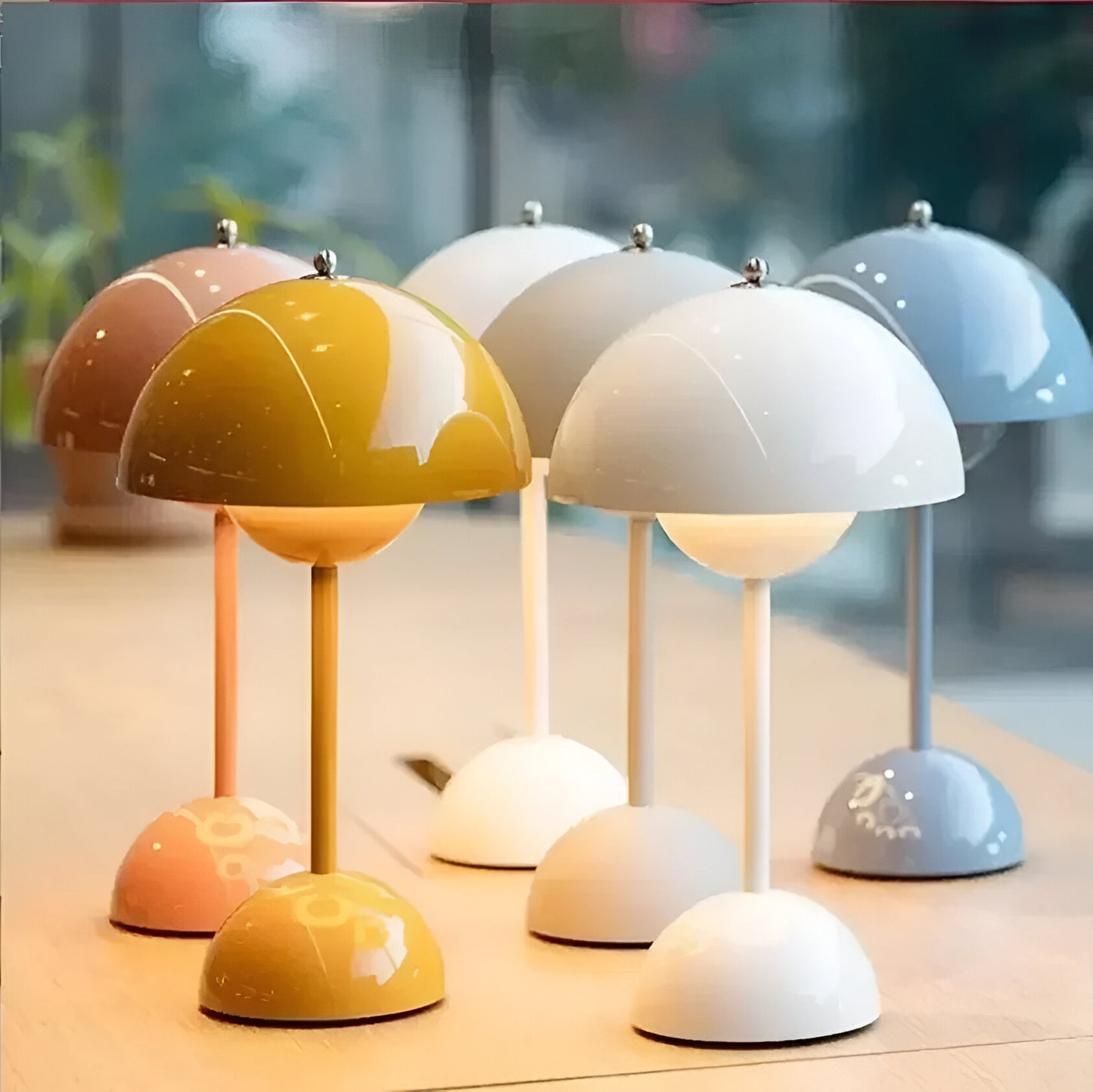 Svala - Lampe de table LED tactile