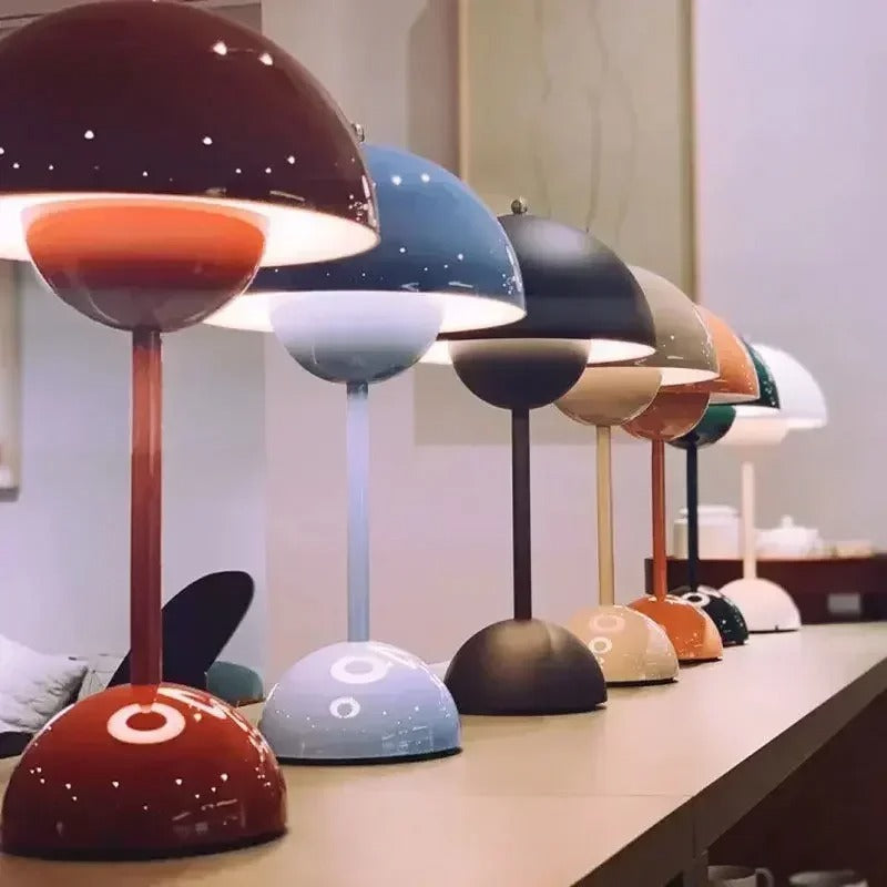 Svala - Lampe de table LED tactile