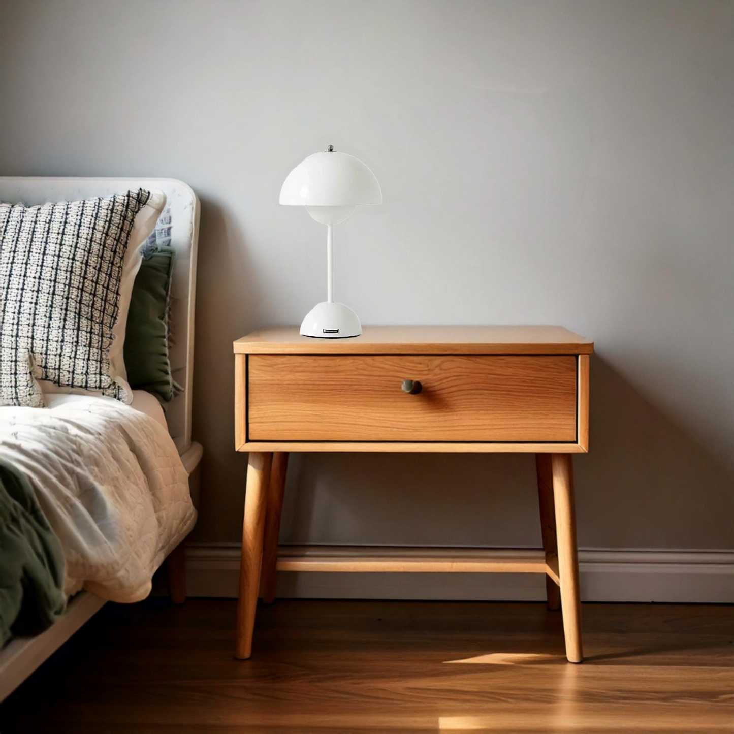 Svala - Lampe de table LED tactile